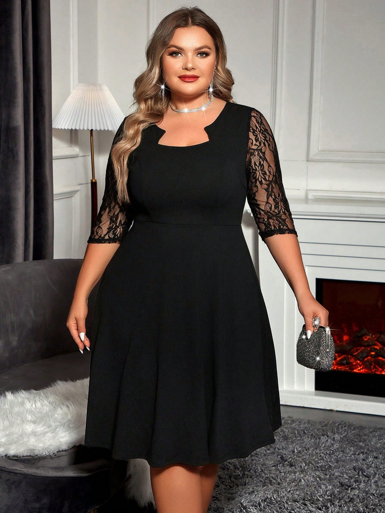 Reflora plus Contrast Lace Notched Neckline Dress